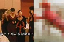 有肉《超大龍蝦抱枕》咦這不是Sit Down Please大師的設計款嗎? 有肉《超大龍蝦抱枕》咦這不是Sit Down Please大師的設計款嗎?
