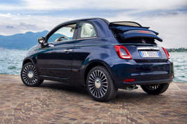 《Fiat 500 Riva Edition》一種遊艇上身的限量概念 《Fiat 500 Riva Edition》一種遊艇上身的限量概念