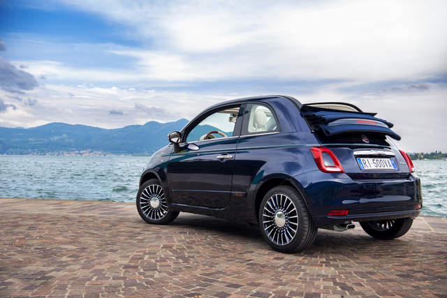 《Fiat 500 Riva Edition》一種遊艇上身的限量概念 《Fiat 500 Riva Edition》一種遊艇上身的限量概念