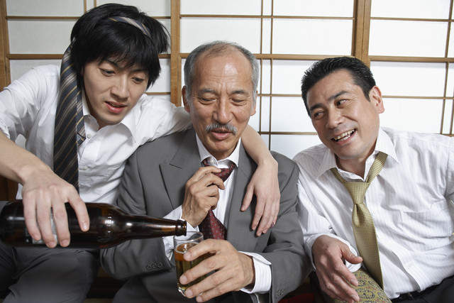 《日本人聚會時的禮儀》連上司們都覺得多餘的禮儀又是哪些？