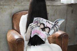 鬼名模《伽椰子VS貞子》事業第二春是當時尚日雜Model… 鬼名模《伽椰子VS貞子》事業第二春是當時尚日雜Model…