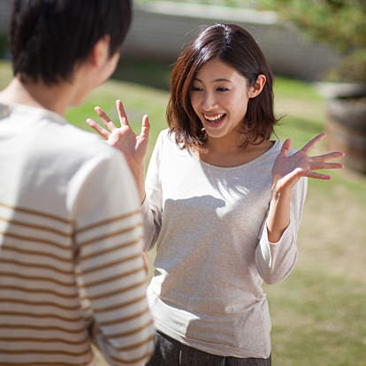 網友票選《被職場男性煞到的瞬間》女大生們會感到心跳加速的幾種情況