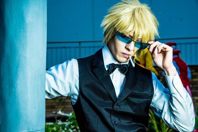 路標一比一神還原《平和島靜雄Cosplay》難怪沒人敢跟他打架……