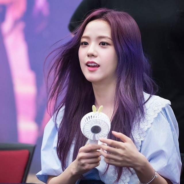 紫色控注意《大勢女星也愛的紫色染髮風潮》誰說只有秋冬能染？