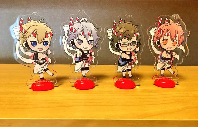 讓壓克力吊飾站起來的方法《神奇加熱黏土》又是日本百元商店的寶藏