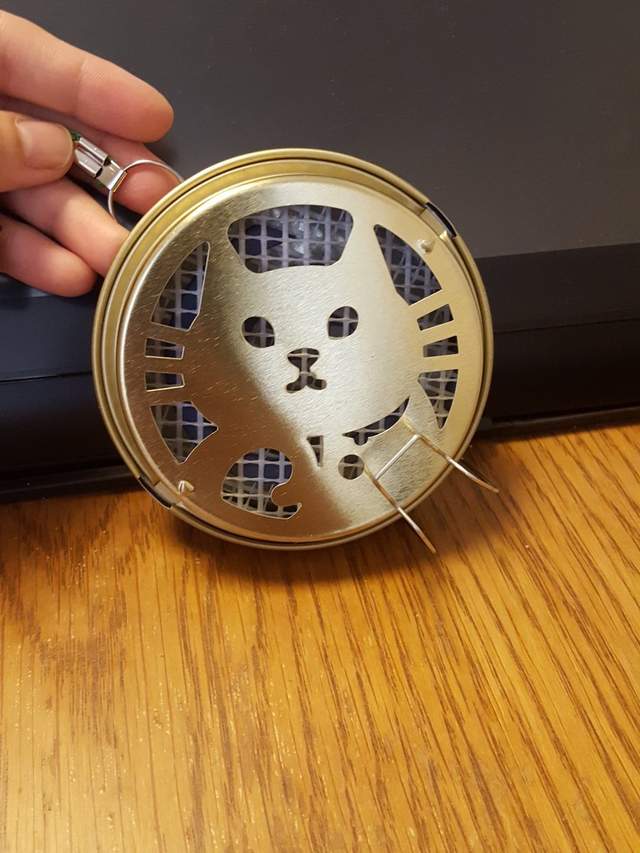 《喵的勒隨身蚊香盒》多了貓咪造型果然有了購買的動力XD