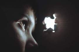 真人真事《超自然經驗分享》那一夜我到底看到誰...... 真人真事《超自然經驗分享》那一夜我到底看到誰......