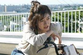 篠原涼子新日劇《民眾之敵》平凡主婦變身市議員為民眾發聲 篠原涼子新日劇《民眾之敵》平凡主婦變身市議員為民眾發聲