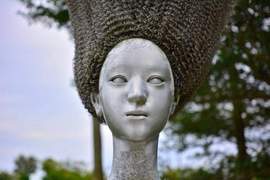 《恐怖公園雕刻》隨風搖擺的女人雕像即使長大後再看還是一樣陰影啊啊啊... 《恐怖公園雕刻》隨風搖擺的女人雕像即使長大後再看還是一樣陰影啊啊啊...