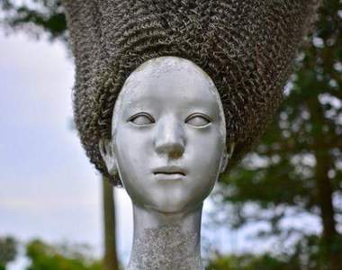《恐怖公園雕刻》隨風搖擺的女人雕像即使長大後再看還是一樣陰影啊啊啊... 《恐怖公園雕刻》隨風搖擺的女人雕像即使長大後再看還是一樣陰影啊啊啊...
