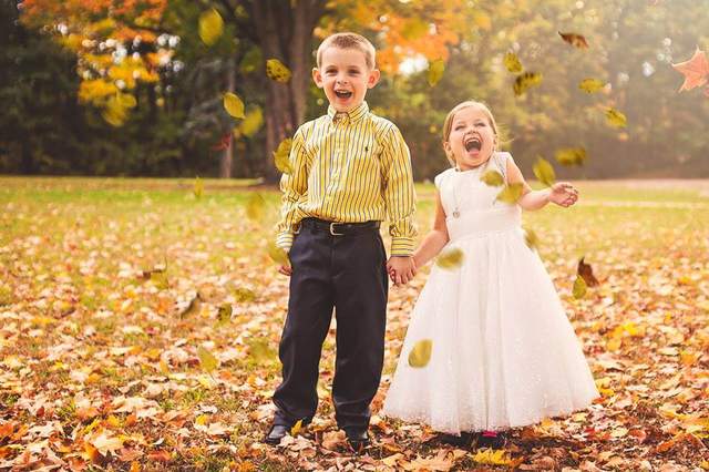 《5歲女孩結婚照》燦爛的笑容後不知有多少淚水...