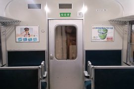 超狂鐵道迷《把房間改造成車廂》相信我~這真的不是電車車廂 超狂鐵道迷《把房間改造成車廂》相信我~這真的不是電車車廂