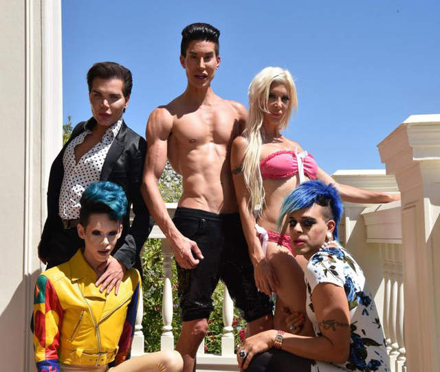 《整形名人實境秀》這應該是參加者含塑量最高的節目了... 《整形名人實境秀》這應該是參加者含塑量最高的節目了...