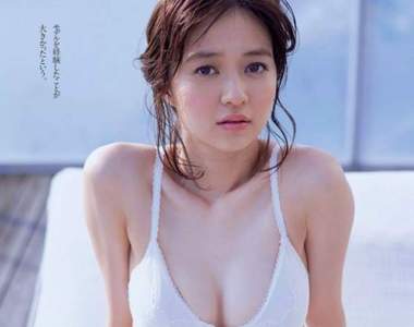 《逢澤莉娜久違的D奶》好久不見的雜誌寫真一次看個夠 《逢澤莉娜久違的D奶》好久不見的雜誌寫真一次看個夠