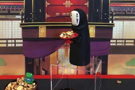 神隱少女《無臉男吞吞存錢筒》啊……把你的錢吃掉了還打飽嗝XD 神隱少女《無臉男吞吞存錢筒》啊……把你的錢吃掉了還打飽嗝XD