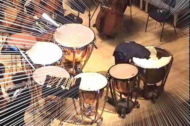 一頭栽進鼓裡《定音鼓協奏曲》用生命在表演定音鼓