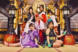 《佛教偶像團體》「てら*ぱるむす」粉絲們敲木魚應援 《佛教偶像團體》「てら*ぱるむす」粉絲們敲木魚應援