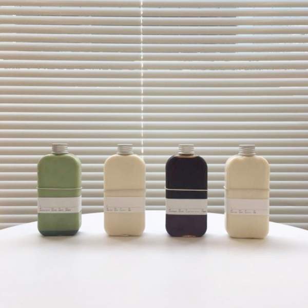 美到哭《CAFFE URBAN TREES方瓶飲品》拿著就是文青魂阿 美到哭《CAFFE URBAN TREES方瓶飲品》拿著就是文青魂阿