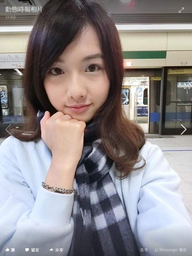 《耳機妹何思靜》不管旁邊有多吵就是要來聽一下 《耳機妹何思靜》不管旁邊有多吵就是要來聽一下