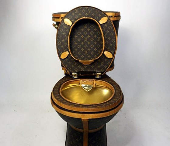 《LV馬桶橫空出世》尊覺不凡用起來會比較舒服嗎？