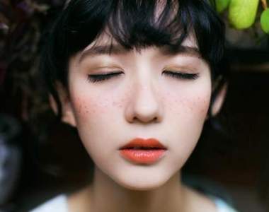 【密集恐懼注意】網路超夯的《雀斑刺青》讓部分網友看了超不舒服...... 【密集恐懼注意】網路超夯的《雀斑刺青》讓部分網友看了超不舒服......