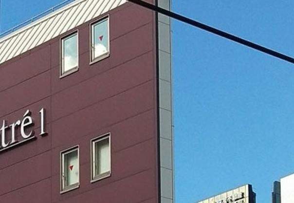 《秋葉原車站上奇妙的牆壁》不是異空間也不是模型那會是? 《秋葉原車站上奇妙的牆壁》不是異空間也不是模型那會是?