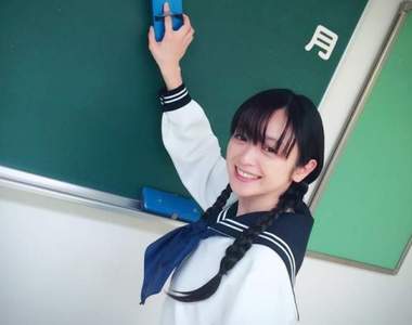 童顏無敵《安達祐實穿水手服》35歲合法蘿莉超可愛模樣萌殺觀眾 童顏無敵《安達祐實穿水手服》35歲合法蘿莉超可愛模樣萌殺觀眾