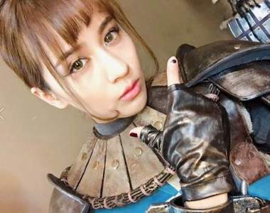 《Julie忻怡》想給她搥一下的榮耀戰魂超酷女戰士 《Julie忻怡》想給她搥一下的榮耀戰魂超酷女戰士
