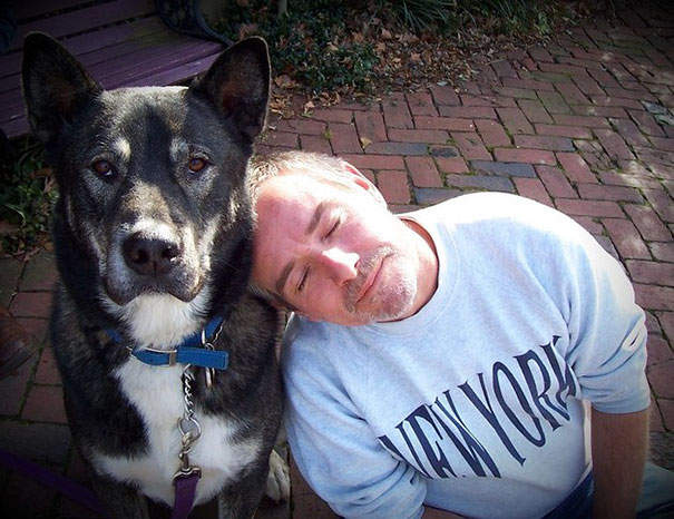 《爸爸說不准養狗》結果比誰都還要寵....(ㆆᴗㆆ) 《爸爸說不准養狗》結果比誰都還要寵....(ㆆᴗㆆ)