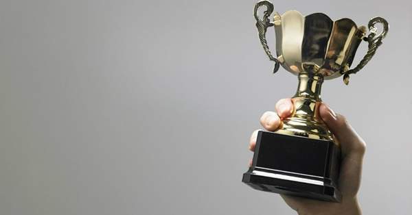 《孕婦頒讓座獎杯給陌生男子》故事背後又有什麼樣的用意呢? 《孕婦頒讓座獎杯給陌生男子》故事背後又有什麼樣的用意呢?