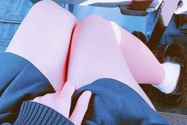 《女高中生的短襪流行》長襪跟泡泡襪之後是另一個世代的開始 《女高中生的短襪流行》長襪跟泡泡襪之後是另一個世代的開始