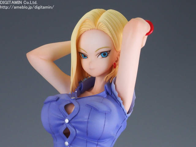 《爆乳》第三款18號模型版本那個鈕扣就要爆開啦