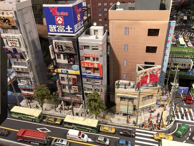 《東京新宿絕景模型》學生巧手下的精緻還原重現