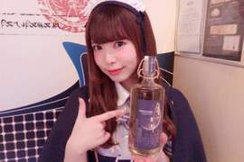 超狂宅宅《把女僕Cafe當酒店》一個晚上花478,400円原來是買了… 超狂宅宅《把女僕Cafe當酒店》一個晚上花478,400円原來是買了…