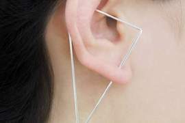 幾何耳環《Ear Clmbers》會讓人誤以為自己穿了好幾個耳洞 幾何耳環《Ear Clmbers》會讓人誤以為自己穿了好幾個耳洞