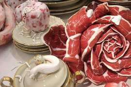 想吃卻無法吃的《生肉藝術品》你無法想像竟然是用__做的生肉... 想吃卻無法吃的《生肉藝術品》你無法想像竟然是用__做的生肉...