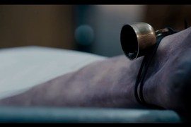 恐怖電影《驗屍官》當屍體上的鈴鐺開始噹...噹...噹~ 恐怖電影《驗屍官》當屍體上的鈴鐺開始噹...噹...噹~