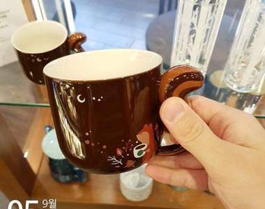 松鼠杯超可愛《韓國星巴克秋季商品暖暖上市》直接怒買一波啦♥ 松鼠杯超可愛《韓國星巴克秋季商品暖暖上市》直接怒買一波啦♥