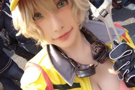 性感十足的《泉れおな》Cosplay神還原 Final Fantasy 15 修車妹 性感十足的《泉れおな》Cosplay神還原 Final Fantasy 15 修車妹
