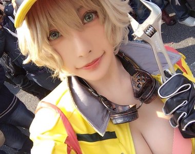 性感十足的《泉れおな》Cosplay神還原 Final Fantasy 15 修車妹 性感十足的《泉れおな》Cosplay神還原 Final Fantasy 15 修車妹