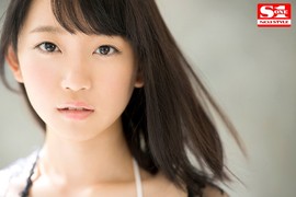 網友吐槽《新人AV女優架乃由羅照片修很大》其實沒差多少嘛…… 網友吐槽《新人AV女優架乃由羅照片修很大》其實沒差多少嘛……