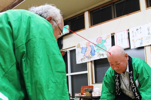 《日本禿頭協會》用油亮的光頭照亮這個世界~還可以用光頭拔河 《日本禿頭協會》用油亮的光頭照亮這個世界~還可以用光頭拔河