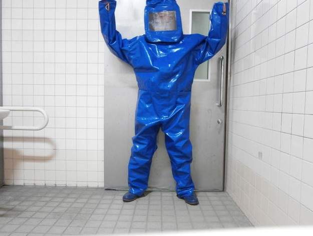 《去大陸旅行的必需品》可以抵抗爆炸的防護衣怎麼感覺有點實用啊XD