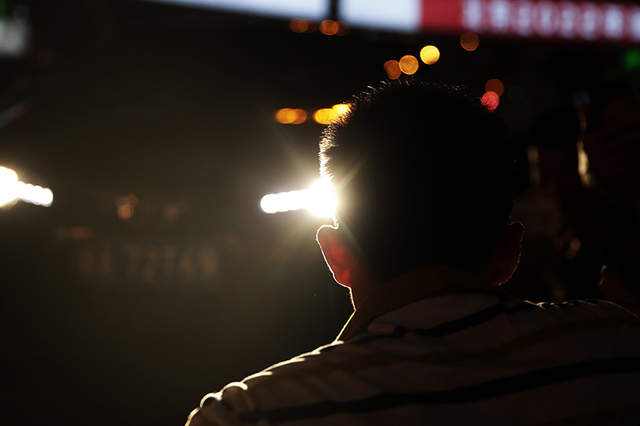 中國《亂開遠光燈就罰你直視遠光燈》以其人之道還治其人之身