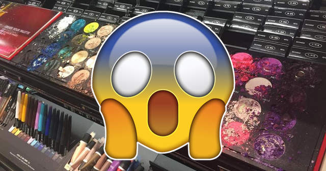 《小屁孩弄壞化妝品試用區的眼影》家長們逛街要帶小孩也請管好吧... 《小屁孩弄壞化妝品試用區的眼影》家長們逛街要帶小孩也請管好吧...