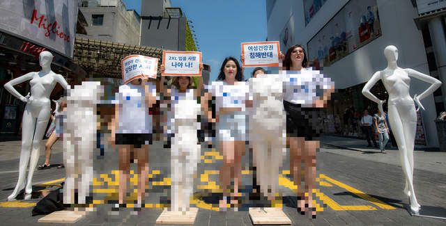 為了《抵制服裝店的假人身材》韓國研發了肉感假人.... 為了《抵制服裝店的假人身材》韓國研發了肉感假人....