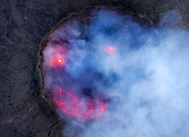 《火山口拍到惡魔的微笑》被稱做「地獄的入口」名副其實 《火山口拍到惡魔的微笑》被稱做「地獄的入口」名副其實