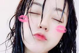 《正妹BJ一直被問隆乳大小事》覺得麻煩 乾脆直接__替大家解答 《正妹BJ一直被問隆乳大小事》覺得麻煩 乾脆直接__替大家解答