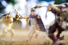 帥《玩具攝影高手鏡頭下的勇者義彥》比本人劇照還帥是怎麼回事… 帥《玩具攝影高手鏡頭下的勇者義彥》比本人劇照還帥是怎麼回事…