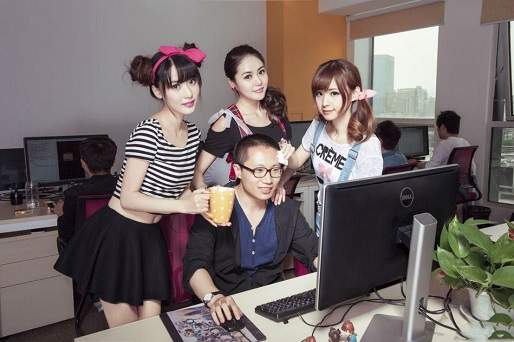 找正妹幫工程師打氣《中國「程序員鼓勵師」》日本人：歡迎引入❤